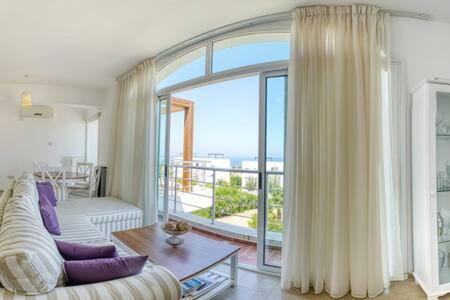 Joya Cyprus Mermaid Penthouse Apartment Agios Amvrosios  Buitenkant foto